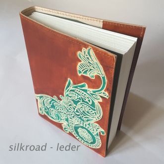 Lederbuchhülle • Ranke, grün